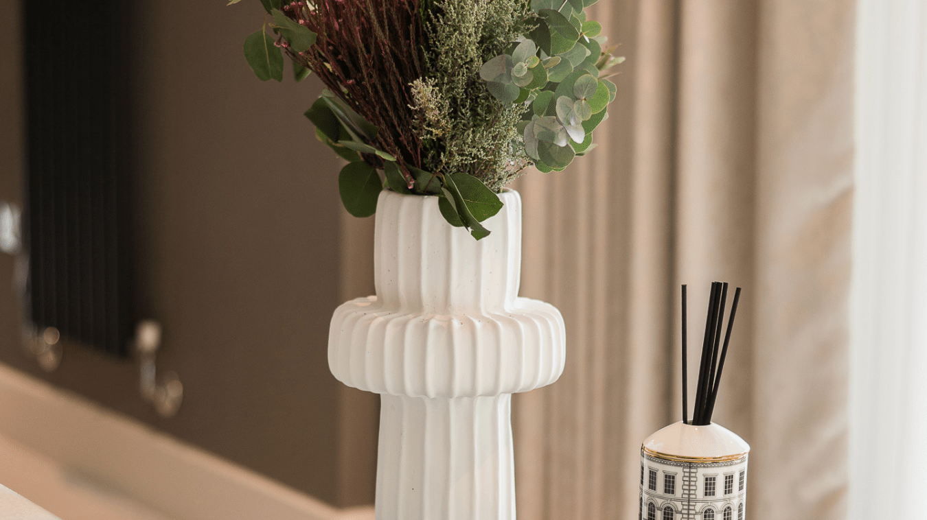 Exploring the Beauty and Versatility of Ceramic Home Decor - Chloe Jade Home