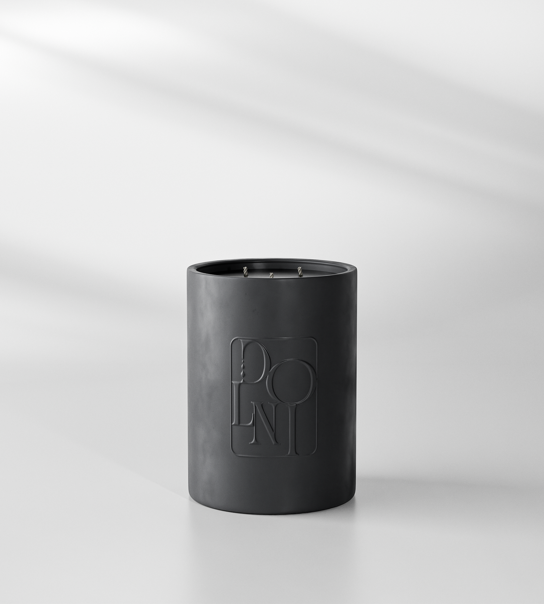 Dolni Large Black Ceramic 600g Tuberose & Sandalwood Candle