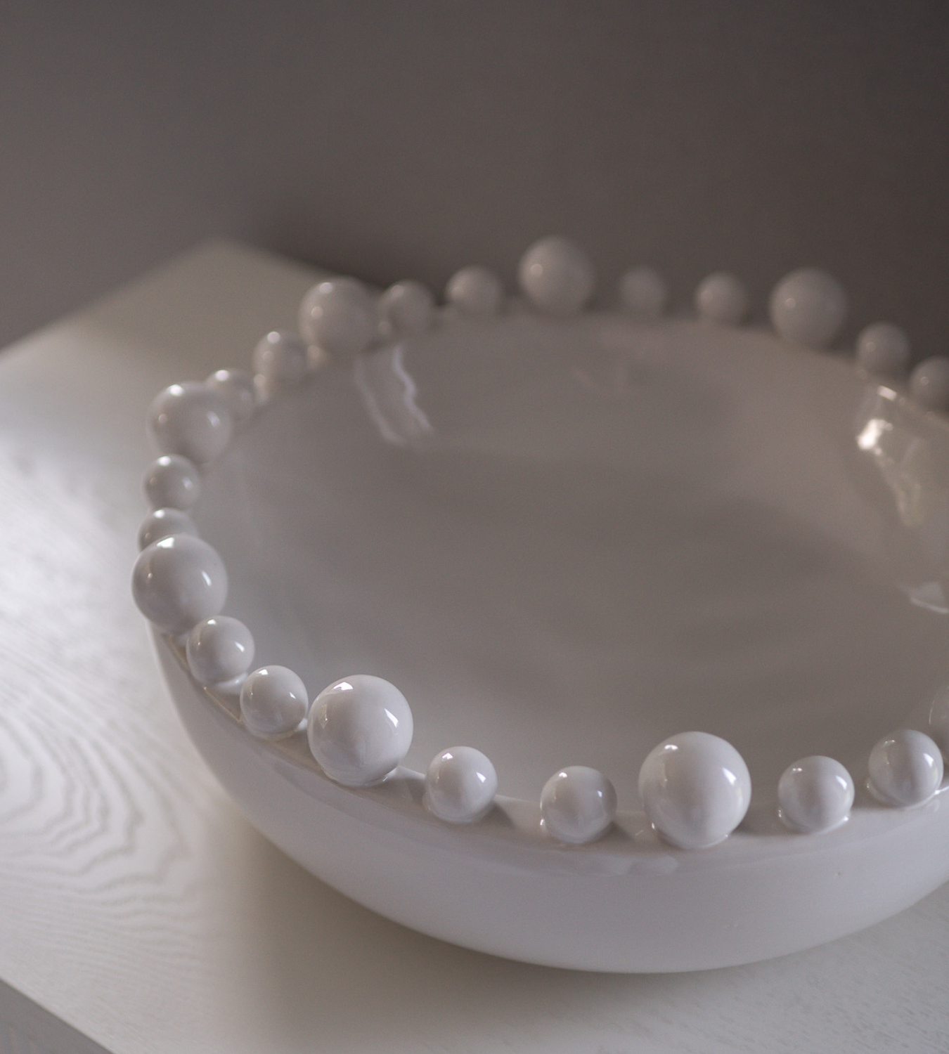 White Ceramic Bobble Edged Bowl