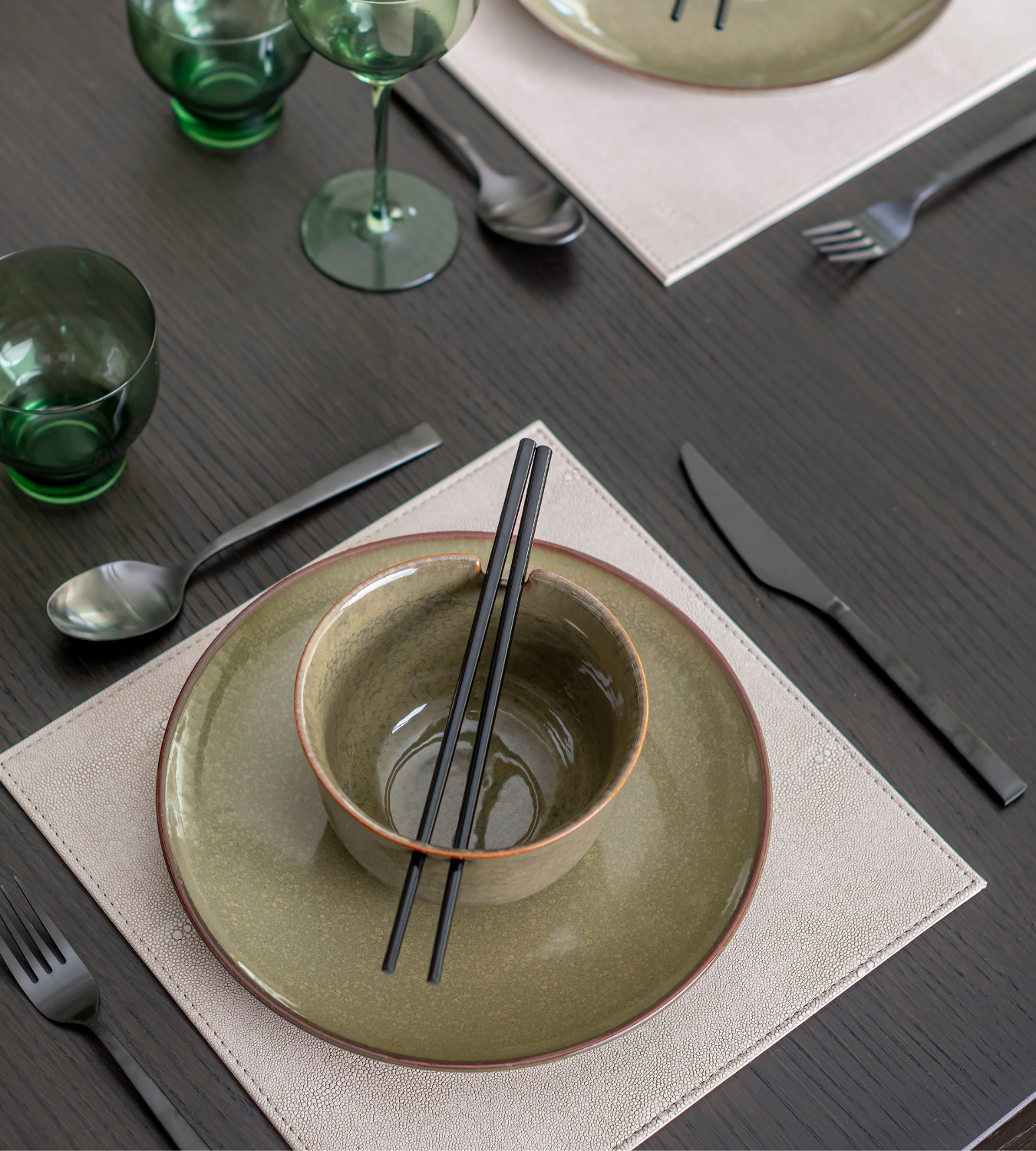 Set of 4 Dakaya Ceramic Noodle Bowls with Chopstick