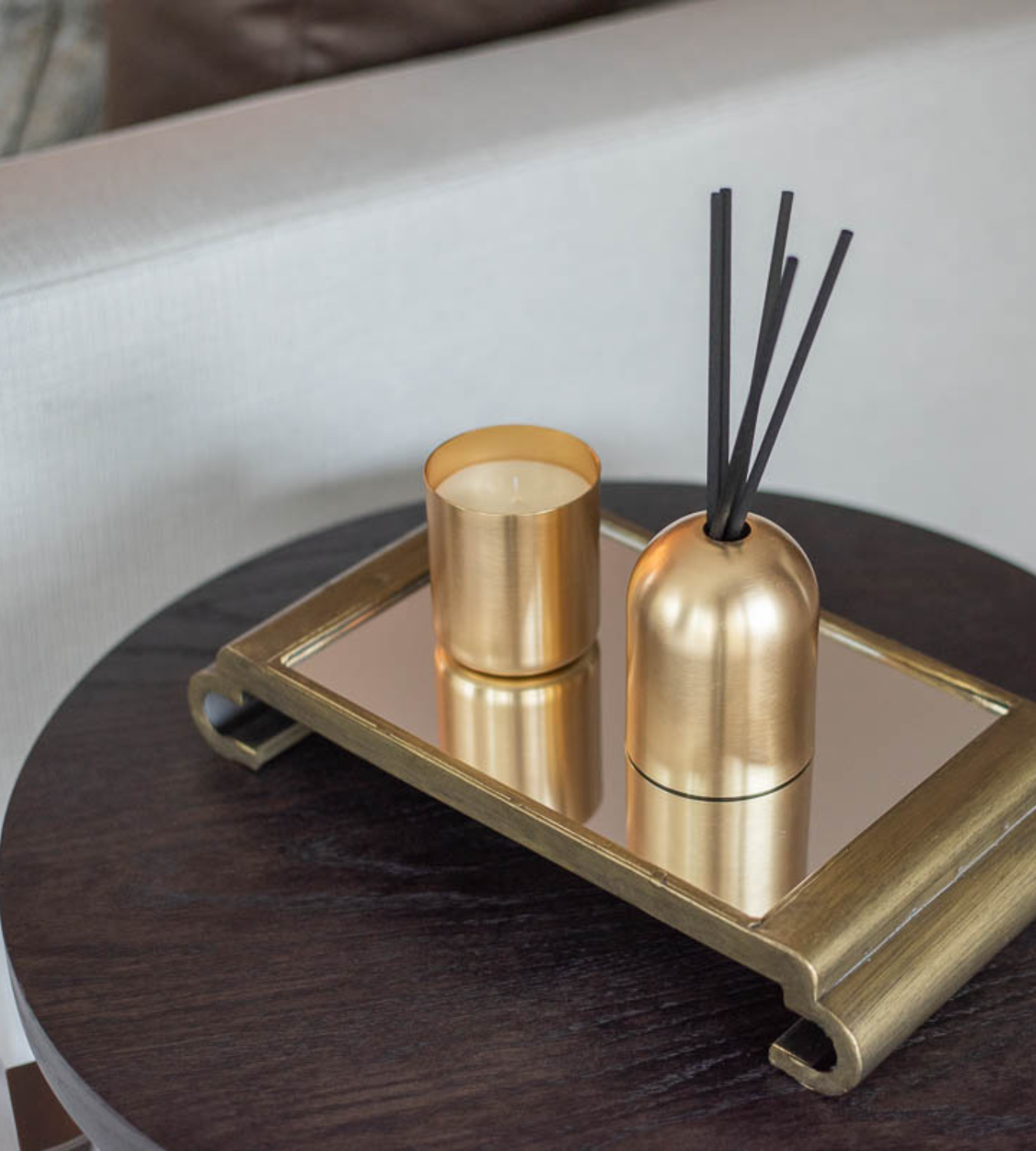 'White Sandalwood' Matte Gold Candle