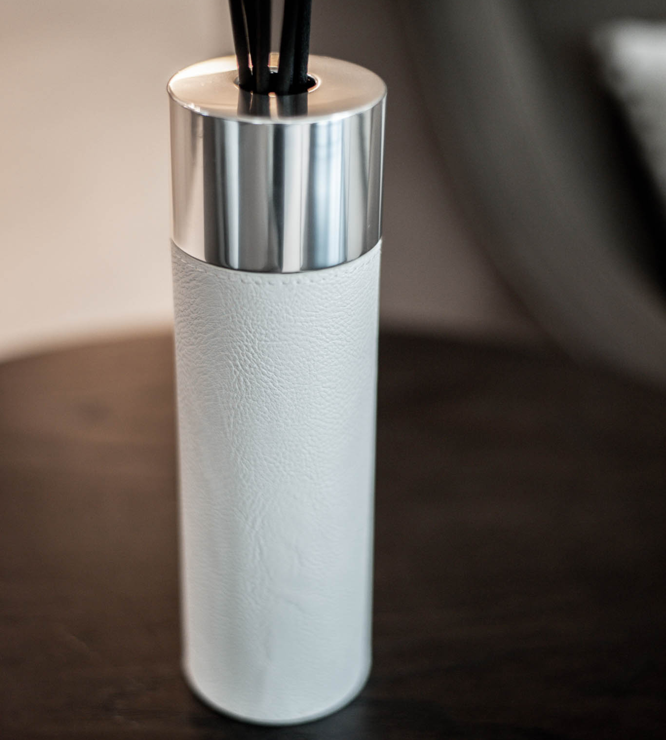 430ml White Leather Reed Diffuser Set