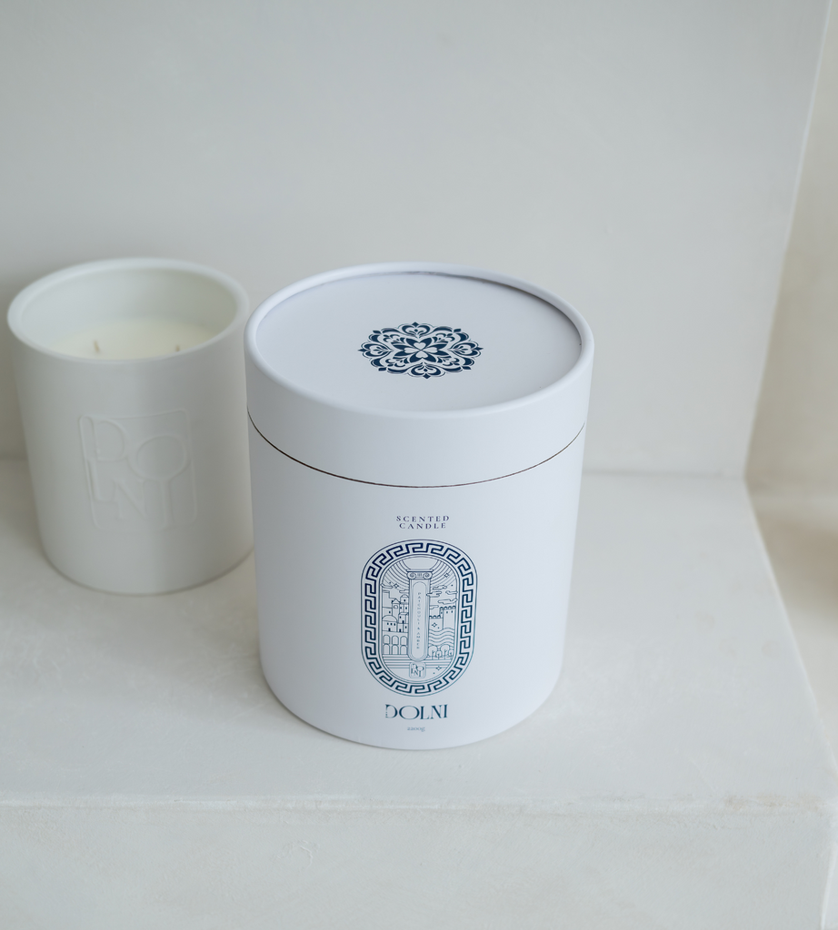 Dolni White Ceramic 2200g Amber & Patchouli Candle