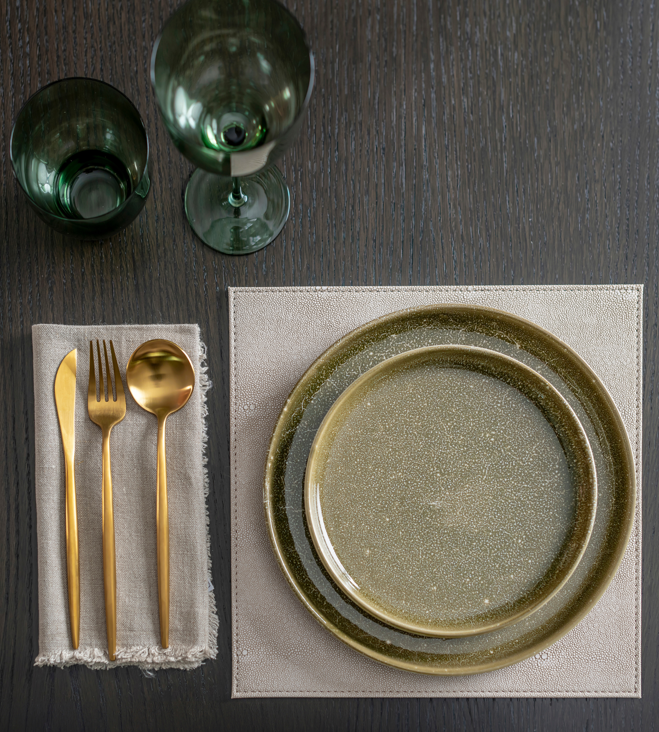 16 Piece Gold Cutlery Set in Gift Box