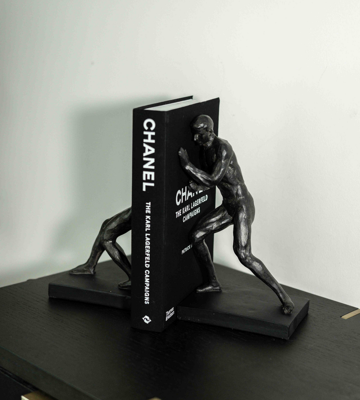 Pull Bookends Push and Pull Men Resin Bookends – Chloe Jade Home