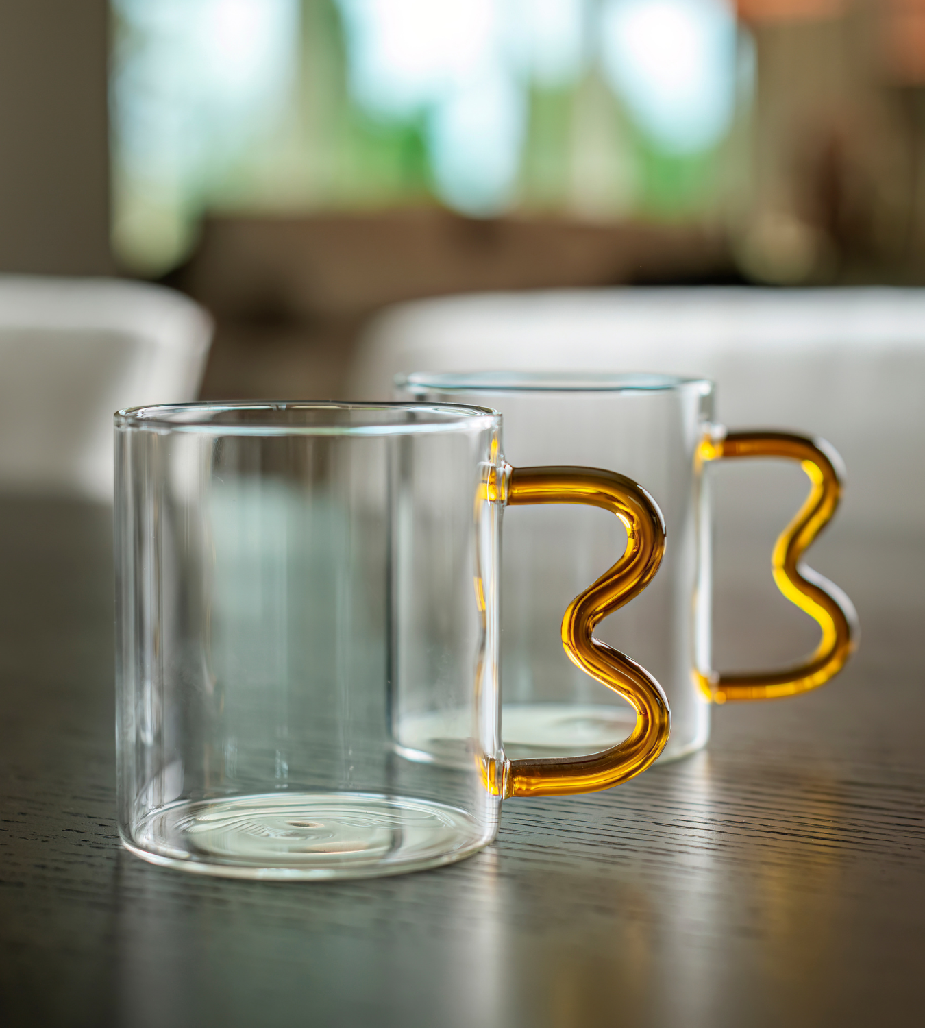 Set of 4 Amber Wave Handle Glass Mugs