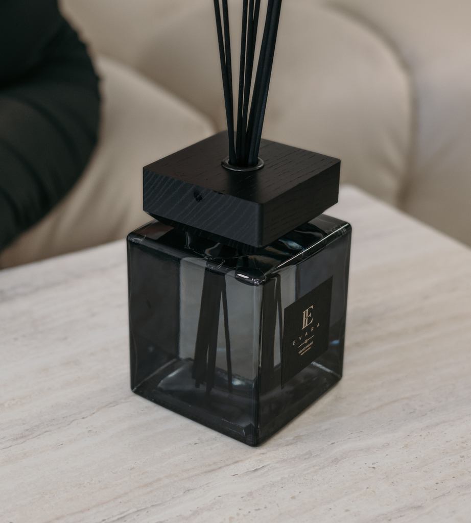 Evara Velvet Rouge Black Reed Diffuser Set - 1000ml