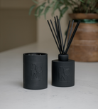 Dolni Black Signature Fragrance Set – 600g Candle & 500ml Reed Diffuser