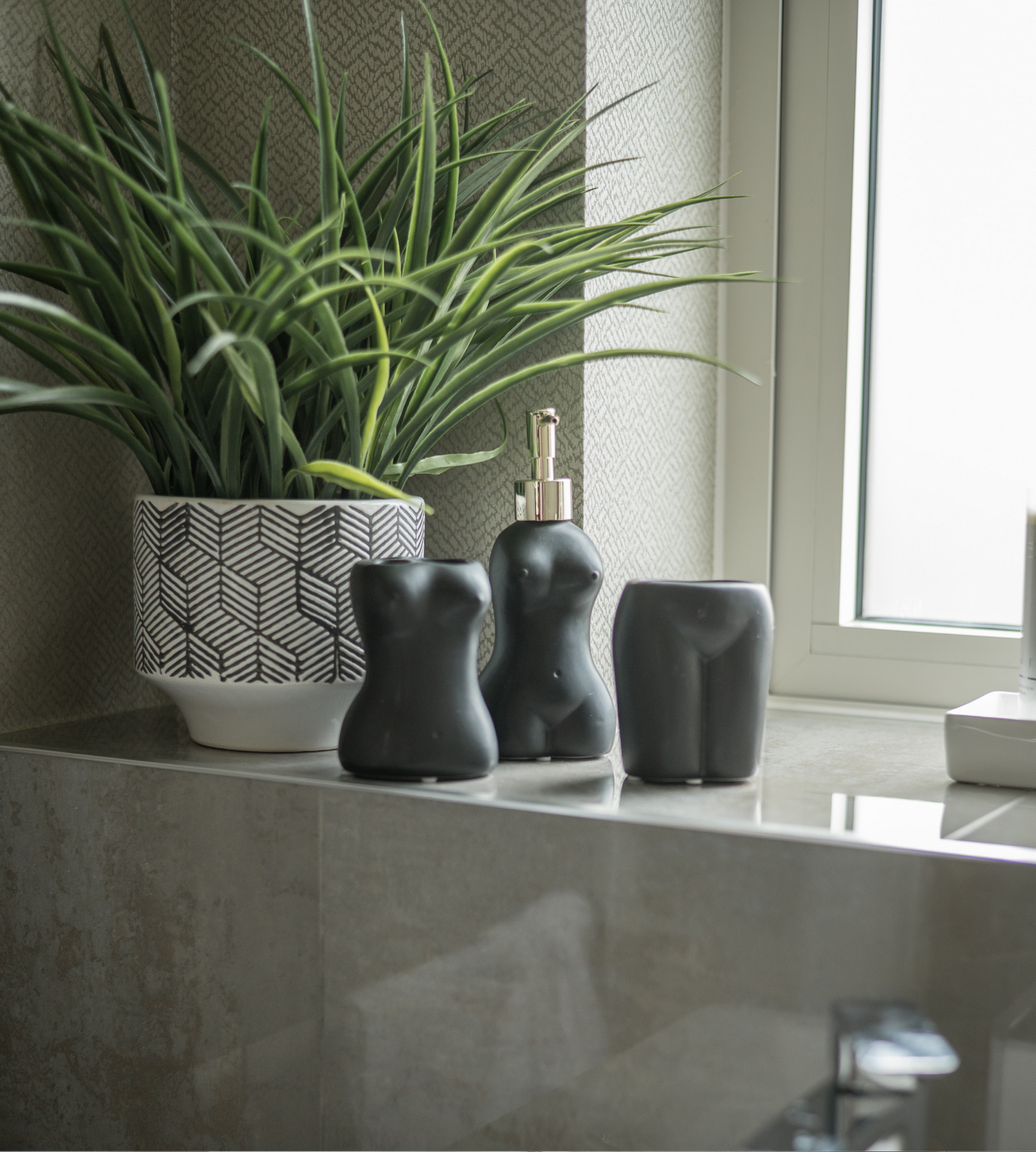 Set of 3 Black Body Bathroom Accessories