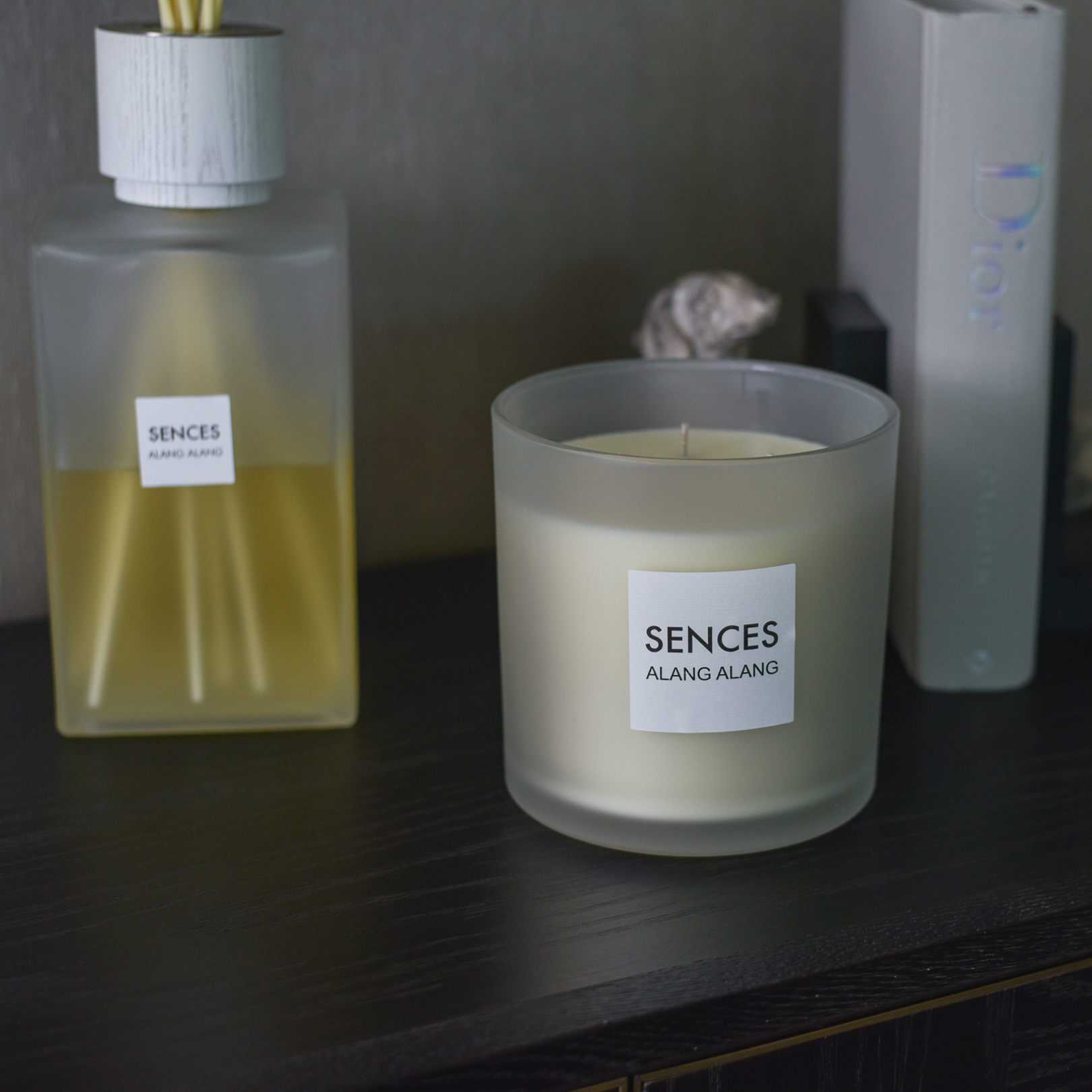 Large White Sences 3 Wick Candle