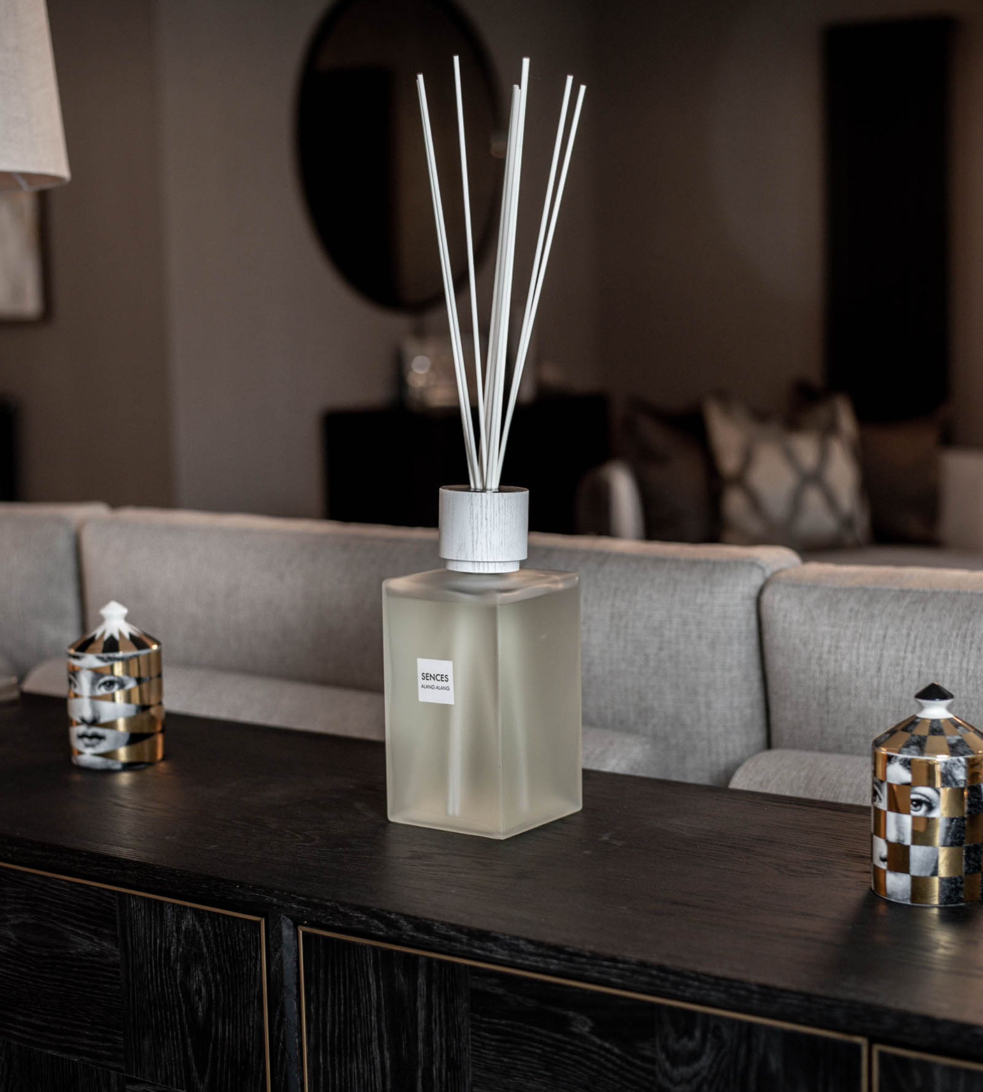 White Extra Large Alang Alang Reed Diffuser - 2200ml